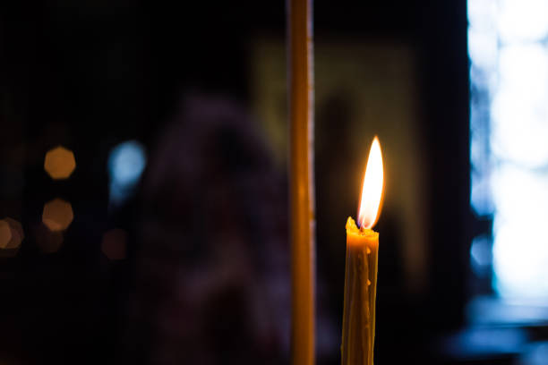 istock Many burning candles with shallow depth of field 911513704