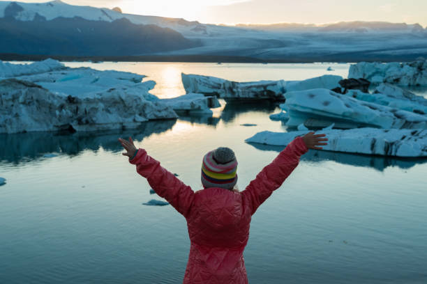 istock Traveling Iceland with kids 911519294