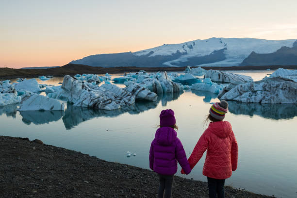 istock Traveling Iceland with kids 911564580