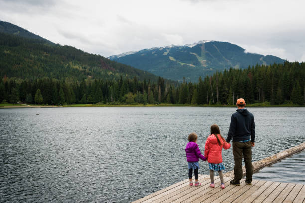 istock Family bonding in nature 911567060
