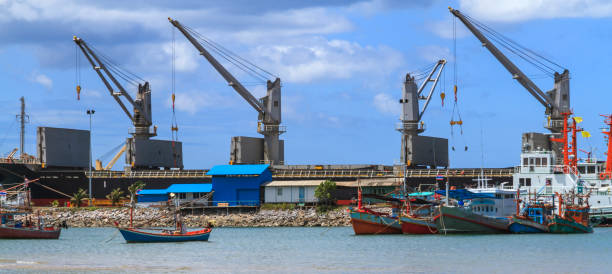 istock Fishing Boat In A Commercial Dock. 911585308