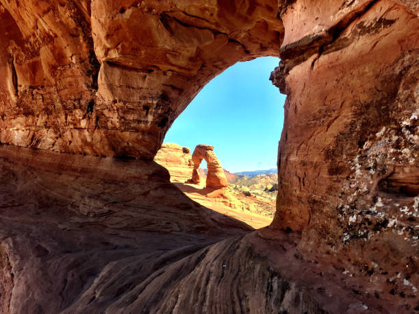 istock Unique perspective of delicate arch 911589220