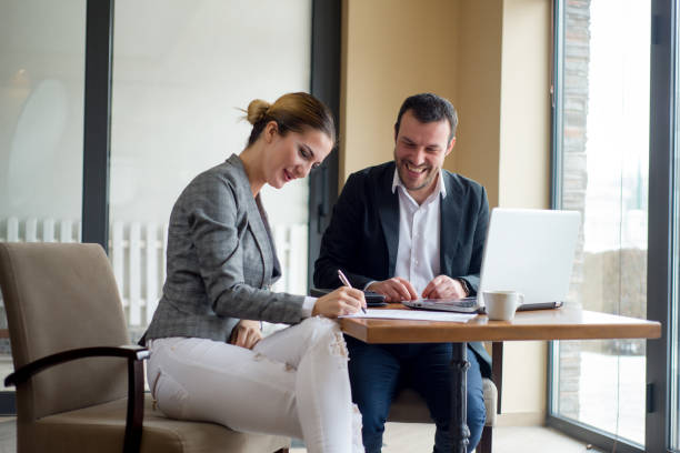istock Signing a contract, business meeting 911611434