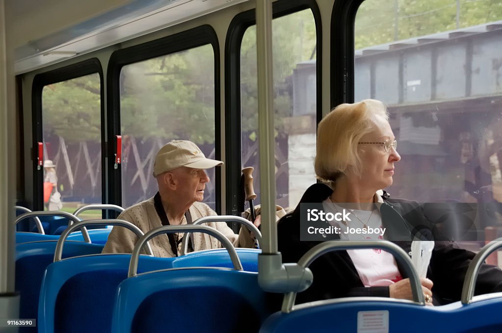 Padre e figlia giro in autobus - Foto stock royalty-free di Autobus