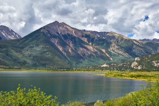 istock Twin Lakes, Colorado 911645964