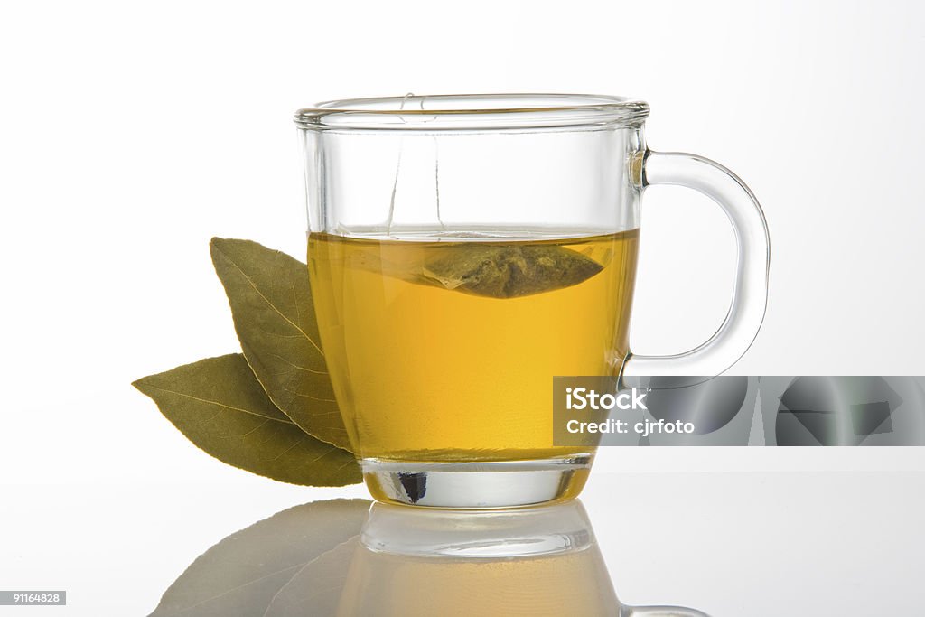 Té verde con hojas - Foto de stock de Asistencia sanitaria y medicina libre de derechos