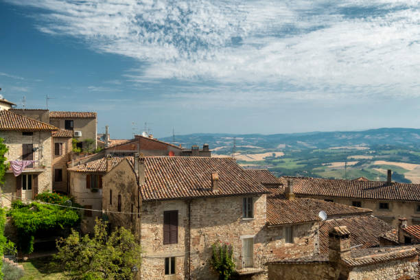istock View of Todi, in Umbria 911703180