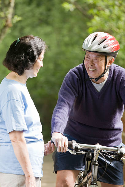 istock Senior asian couple 91171724