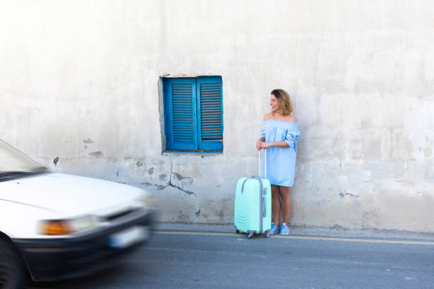 istock Traveling woman 911720138
