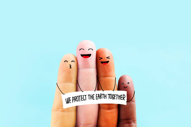 istock Stop racism icon. To protect the earth together 911754858