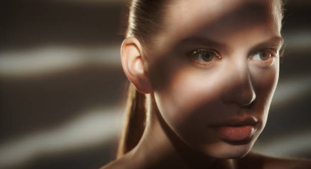 istock Dramatic portrait of woman. 911774274