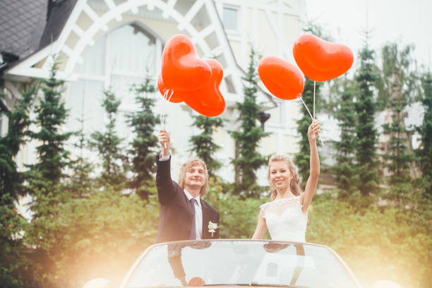 istock Wedding Couple Bride and Groom at a Wedding Walk 911779868
