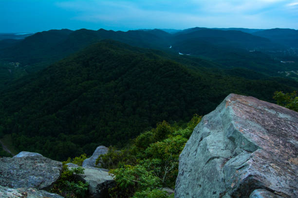 istock Blue Hour at the Cumberland Gap 911785300