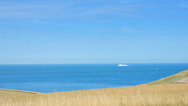 istock Ferry crossing Strait of Dover (Pas de Calais) on a sunny summer day 911791420