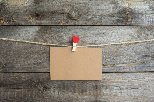 istock Valentines Card on pin with heart 911833616