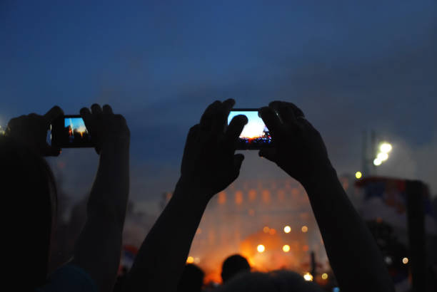 istock Taking photo with cell phone 911837000