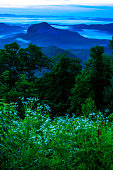 sonnenaufgang-am-looking-glass-rock.jpg?b=1&s=170x170&k=20&c=CcytJcuYS6Kr-hFiKHz39F_E5_YsImYpLS_zyyX_xXs=