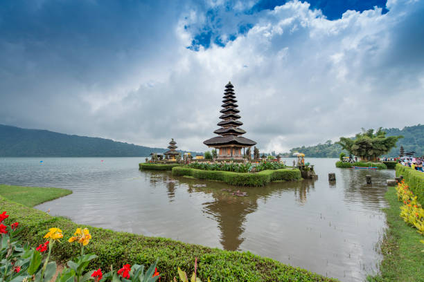 istock Ulun Danu Bratan Temple in Bali, Indonesia 911974226