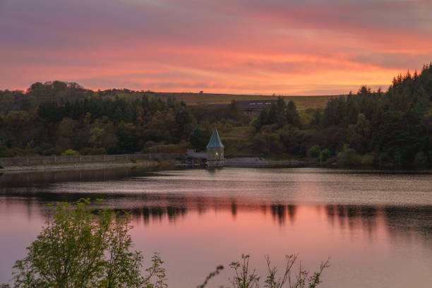 Pontsticill Reservoir, Wales, UK Evening view over the Pontsticill Reservoir and the Valve tower near Merthyr Tydfil, Mid Glamorgan, Wales, UK merthyr tydfil stock pictures, royalty-free photos & images