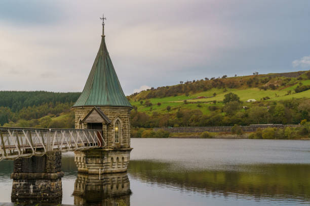 Pontsticill Reservoir, Wales, UK Evening view over the Pontsticill Reservoir and the Valve tower near Merthyr Tydfil, Mid Glamorgan, Wales, UK merthyr tydfil stock pictures, royalty-free photos & images