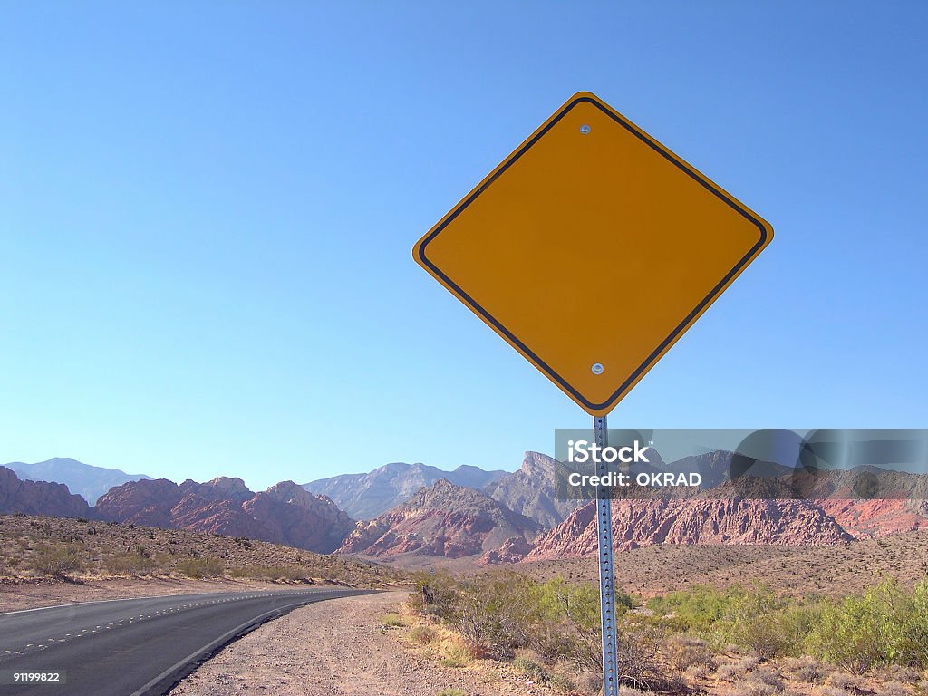 Vide Roadsign dans le désert du Nevada - Photo de Espace blanc libre de droits
