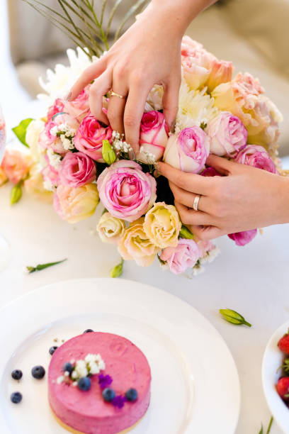 istock woman decorator work party preparation 911999320