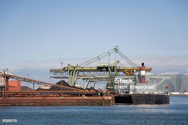 Photo libre de droit de Grues Et Transporteurs 4 banque d'images et plus d'images libres de droit de Cargo - Cargo, Charger - Activité, Container