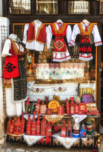 istock Macedonian traditional clothing 912011654