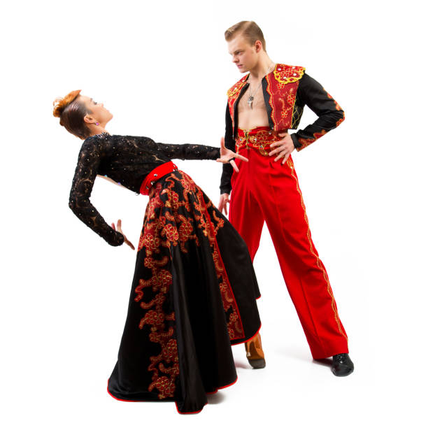 istock Dancers in national costumes 912019714