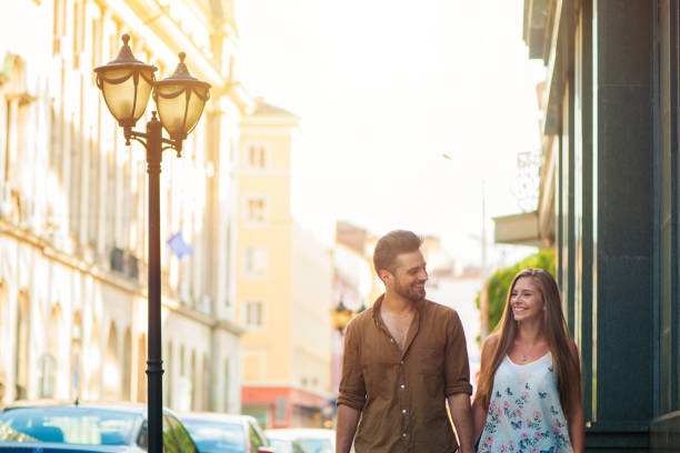istock Happy couple in street 912020562