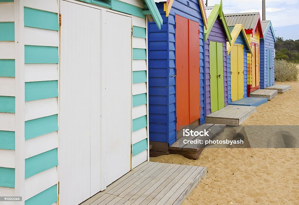Caixas em Brighton Beach - Foto de stock de Areia royalty-free