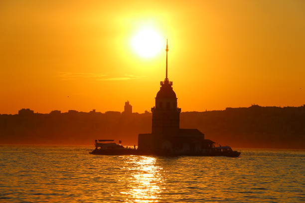istock Maiden's Tower at sunset time 912028360