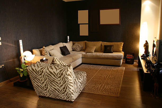 Lovely den with breakfast area, bar and kitchen