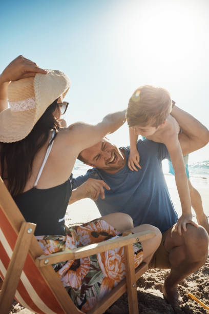 istock Family + sun = tons of fun 912072476
