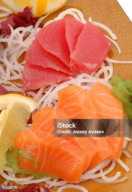 Salmone E Tonno - Fotografie stock e altre immagini di Alimentazione sana - Alimentazione sana, Asia, Cena