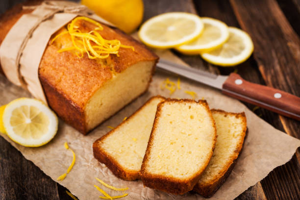 클래식 레몬 파운드 케이크 - bread loaf of bread wood portion 뉴스 사진 이미지