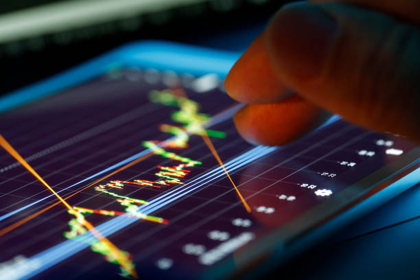 istock Trading on stock market concept 912108758