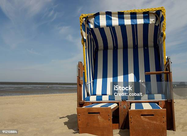 El Verano Foto de stock y más banco de imágenes de Silla de playa con toldo - Silla de playa con toldo, Aire libre, Alemania