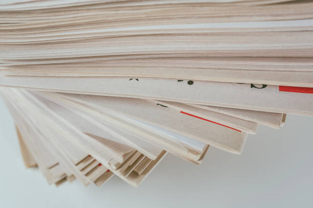 istock Pile of newspapers 912109076