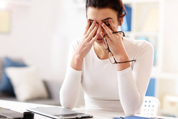 istock Woman working in her home office 912134418