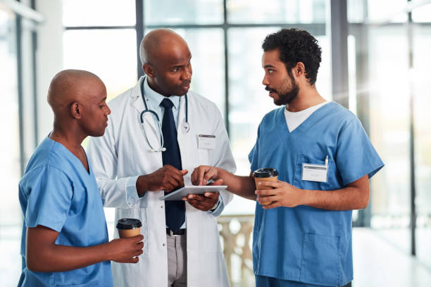 istock We have a very important patient coming in today 912134992
