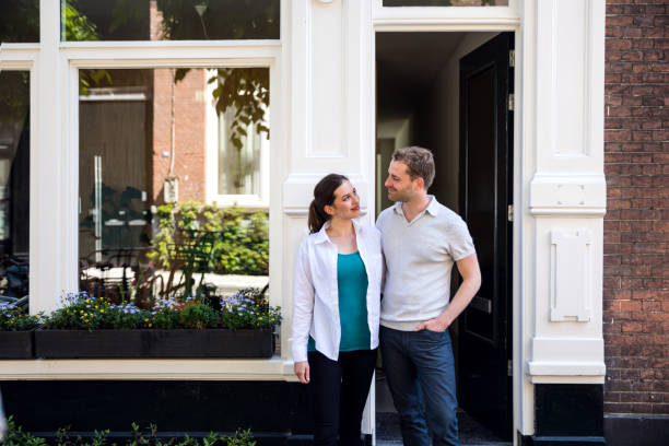 lovely couple in their new house in amsterdam - dutch ethnicity imagens e fotografias de stock