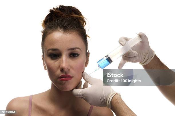 Botox Stockfoto und mehr Bilder von Alter Erwachsener - Alter Erwachsener, Alterungsprozess, Blau