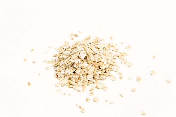 istock Pile Of Fine Oats 912191042