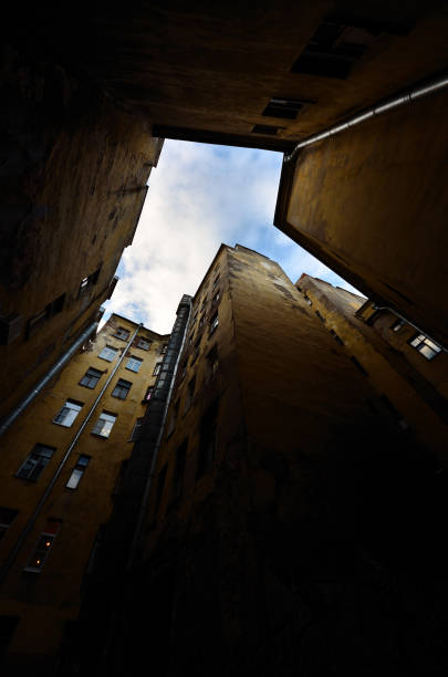 istock Courtyard in Saint-Petersburg 912208128