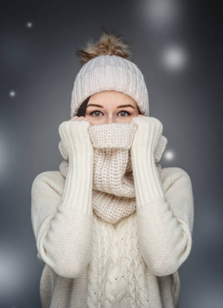 istock Female in sweater and winter hat. 912208504