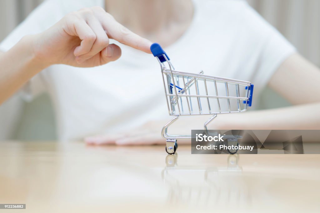 Hand shopping-Aktivitäten - Lizenzfrei Eine Frau allein Stock-Foto