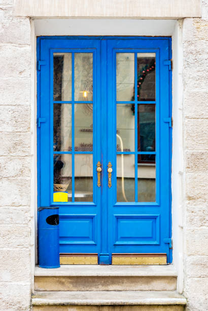 istock Ancient door in an old house. Blue color 912243618