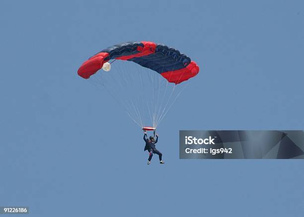 Parachutist - エクストリームスポーツのストックフォトや画像を多数ご用意 - エクストリームスポーツ, カラー画像, ジャンプする