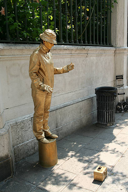 istock Gold man is earning the money 91226642